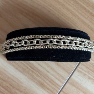 Stainless Steel Gold Chain Link Bracelet with Magnetic Closure | EUC | OS